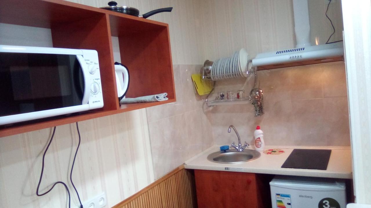 1-Я Слободская, 17А, Угол Проспекта Центрального, 3 Дивана, Wi-Fi, Отдельный Вход. Mikolajiv Kültér fotó
