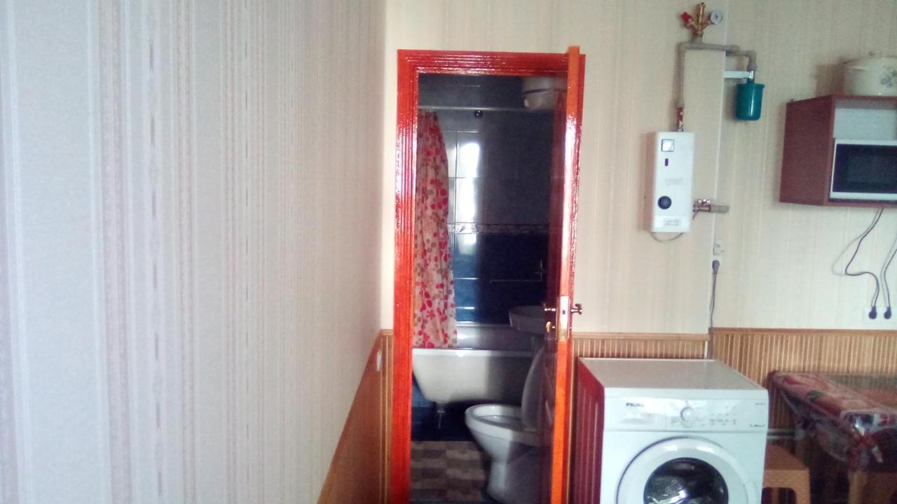 1-Я Слободская, 17А, Угол Проспекта Центрального, 3 Дивана, Wi-Fi, Отдельный Вход. Mikolajiv Kültér fotó